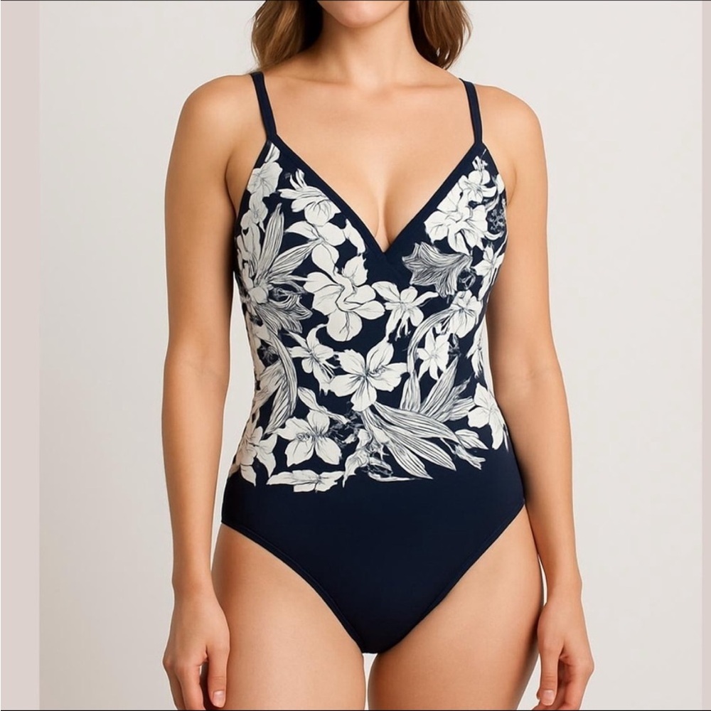 KRISTA floral Black & white one piece Bathing suit padded cups v-neck size 8